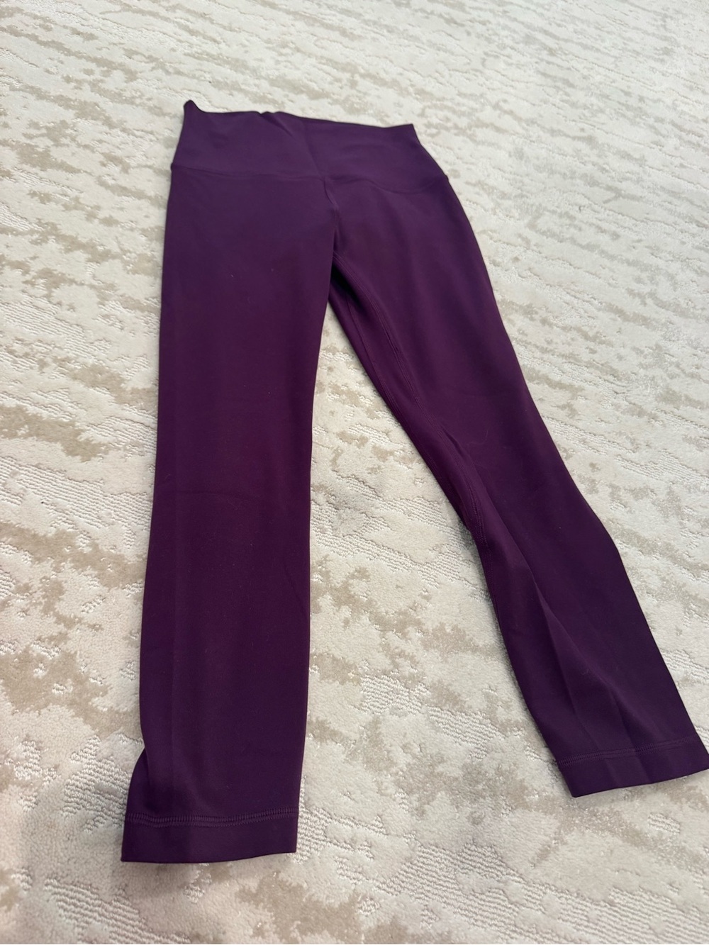 Lululemon Align 21 size 4 dramatic magenta